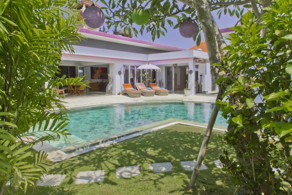Villa Purple Legian Eksteriør bilde